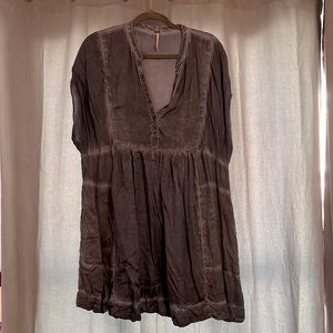 Large free people tunic! Perfect for leggings and boots!
